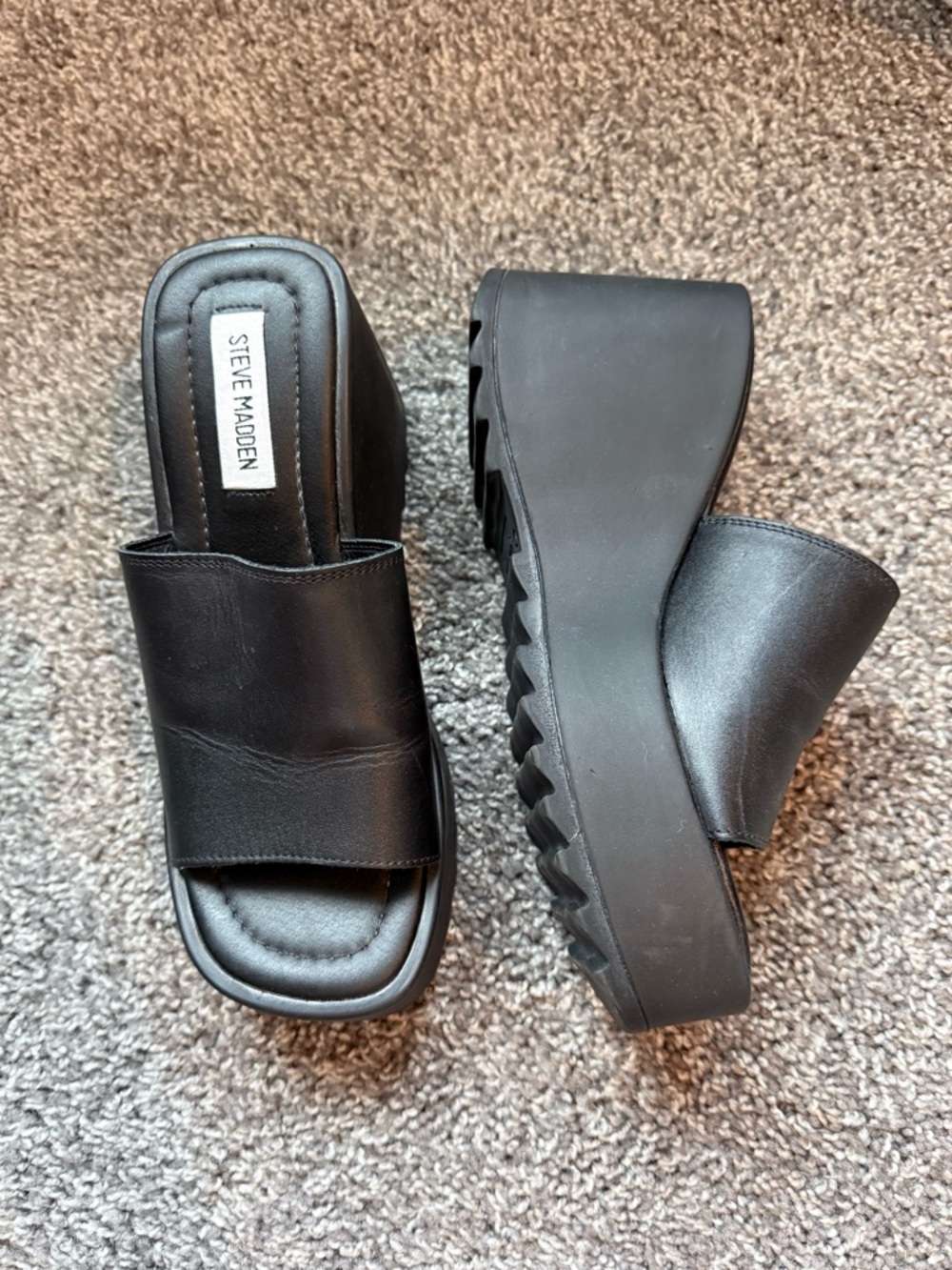 Steve Madden Pepe30 Black Chunky Platform Slide Mules